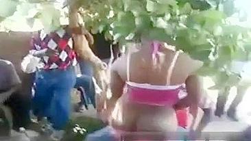 South African Sluts Fuck Stranger In Public While Crowd Of People Watching