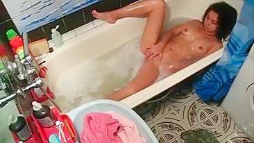 Sexy Teen Gets Naughty in the Bathtub - Must See!