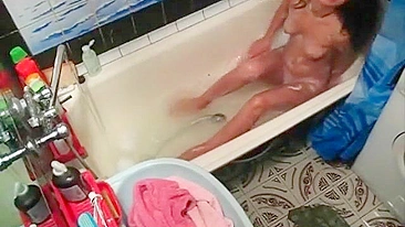 Sexy Teen Gets Naughty in the Bathtub - Must See!