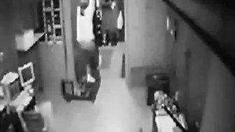 Hot Girl Get Down on Security Cam at Workplace - Hidden Cam!