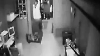 Hot Girl Get Down on Security Cam at Workplace - Hidden Cam!