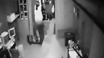 Hot Girl Get Down on Security Cam at Workplace - Hidden Cam!