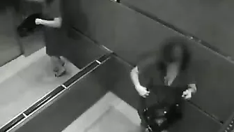 Sexy Encounter in an Elevator - Hidden Cam! Sexy Encounter in an Elevator - Hidden Cam!