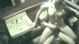 Steamy Sex in the Bathroom with Amateur Couple