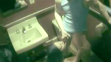 Steamy Sex in the Bathroom with Amateur Couple