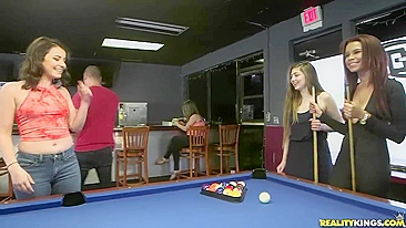 Tricky barman with stack of cash motivates Latina chick to open cunny for his joystick