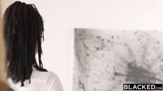 Pretty assistant Ava Parker and hot Kira Noir worship Mandingo's giant black penis