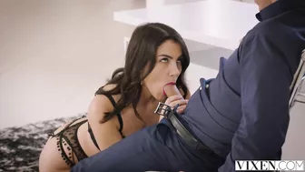 Italian hellcat wore sexy lingerie to ensnare big-cocked head