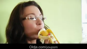 Old majordomo fucks young boss and fills her mouth with cum