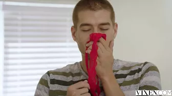 Beautiful babe Violet Starr feels amazing when stepbrother fucks trimmed pussyhole