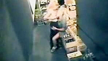 Hot Encounter Between Lesbian Boss and Cashier in the Storage Room!
