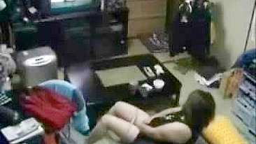 Hidden camera caught mature mom masturbating to video of man jerking off