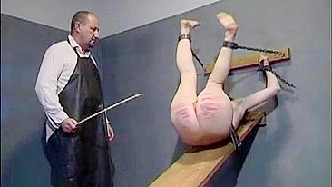 Daughter's Punishment - Catch and Spanking for Hot Pussy with BDSM