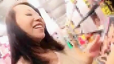 Kinky Guy Enjoys Watching Uncensored Porn Featuring 8th Month Pregnant Japanese Hottie