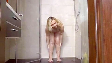 Amateur Blonde Pregnant Woman Masturbates Under Shower - Shocking Video!