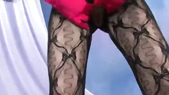 Unique and SEO Headline, Pregnant Woman Strips Naked to Show Off Her Slutty Side