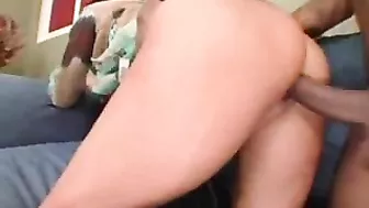 MILF Gets Anal Fucked By Young Black Guy During Pregnancy