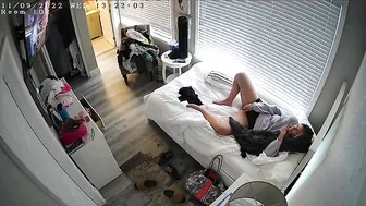 Hidden cam caught sultry mom fingers masturbate in bed, unleashing forbidden desires Hidden cam caught sultry mom fingers masturbate in bed, unleashing forbidden desires