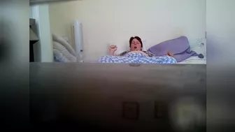 Caught my mom while she playing with the pussy she thought she was alone at home