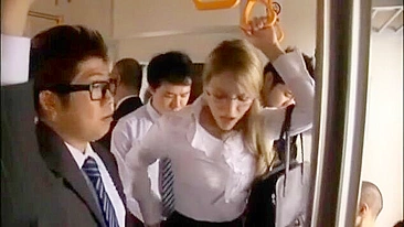 Japanese Passengers Grope Hot Milf on Train