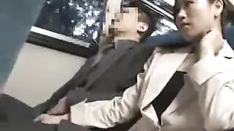 CFNM Groping on Bus by Girl and Guy in Tekoki