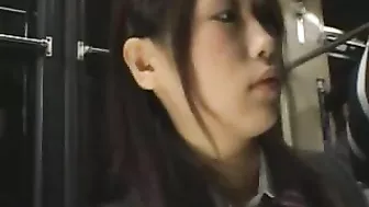 Schoolgirl Gives Blowjob to Stranger in Bus
