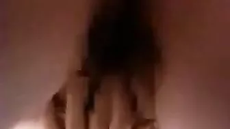 Paying for a ticket on a bus using Tekoki app