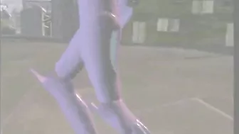 Batgirl's 3D Animation Threesome Sex - Explore the Wild Side of Superheroines!