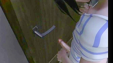 Futa Handjob in Japanese 3D Porn - A Must-See!