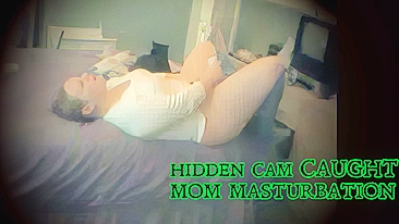 Plump mom masturbates on the bed while family is away, caught on a hidden camera!