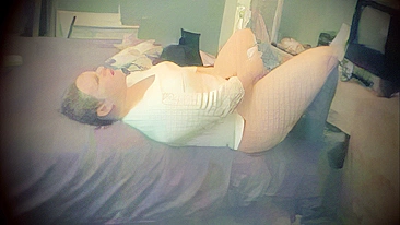 Plump mom masturbates on the bed while family is away, caught on a hidden camera!