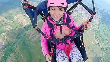 Birthday present for my slut, paragliding and gets naked for 1000 meters