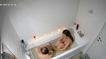 Hot caught sister starts playing dyke games on a romantic afternoon in the bath