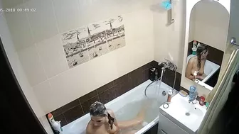 HD hidden cam caught sister preparing her hair and getting wet in the bathtub