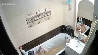 HD hidden cam caught sister preparing her hair and getting wet in the bathtub