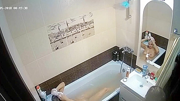 HD hidden cam caught sister preparing her hair and getting wet in the bathtub