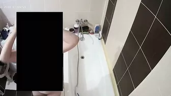 She caught sister in the bathtub and joined her for a dual sesh of getting clean