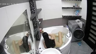 Perv caught sister in all of her glory as she was naked in the warm bathtub Perv caught sister in all of her glory as she was naked in the warm bathtub