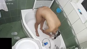 A hidden camera put on the top of the bath leads to another caught sister