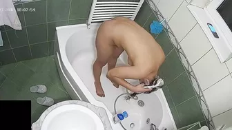 A hidden camera put on the top of the bath leads to another caught sister