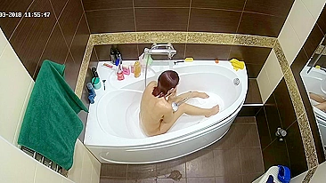 A man caught sister with sexy feet being naked in the bathtub and very wet too