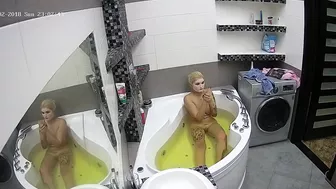 I caught sister trying to put a mask on her face while relaxing in the bathtub