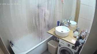 I caught sister on camera but everything is so blurry for me to see her body I caught sister on camera but everything is so blurry for me to see her body