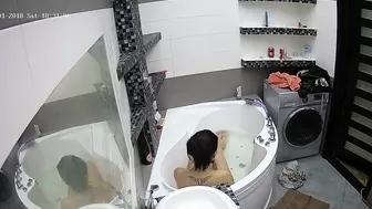 Caught sister relaxing in the small tub and thinks about maybe masturbating