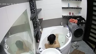 Caught sister relaxing in the small tub and thinks about maybe masturbating