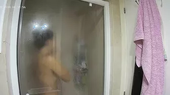 Yet another hidden cam caught sister getting steamy all by herself in the shower