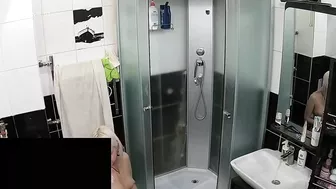 I put a hidden cam in the bathroom and caught sister in her all petite glory