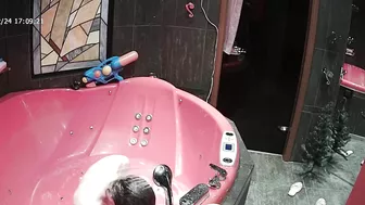 A camera on the top of the room caught sister naked going crazy while wet