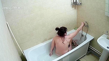 I put a hidden cam in the bathroom and I caught sister using the bathtub