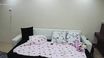 Friend caught sister in all of her glory on the sofa totally naked with her ass